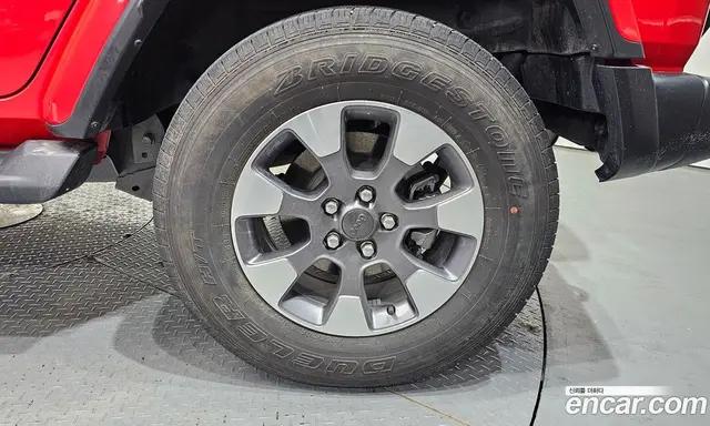 Jeep Wrangler 2023 2.0 автомат (гидро), миниатюра 7