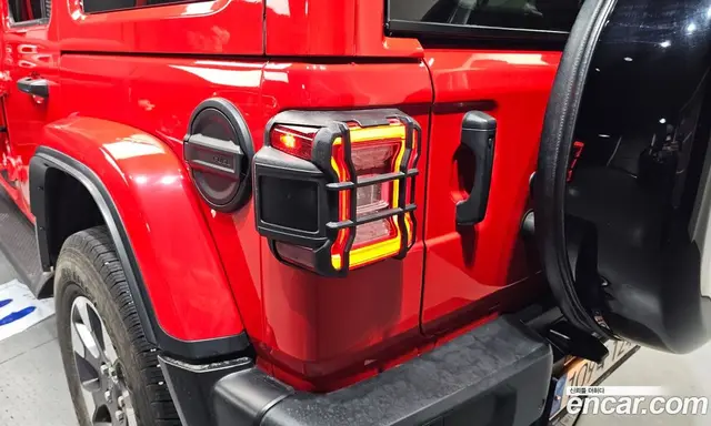 Jeep Wrangler 2023 2.0 автомат (гидро), миниатюра 9