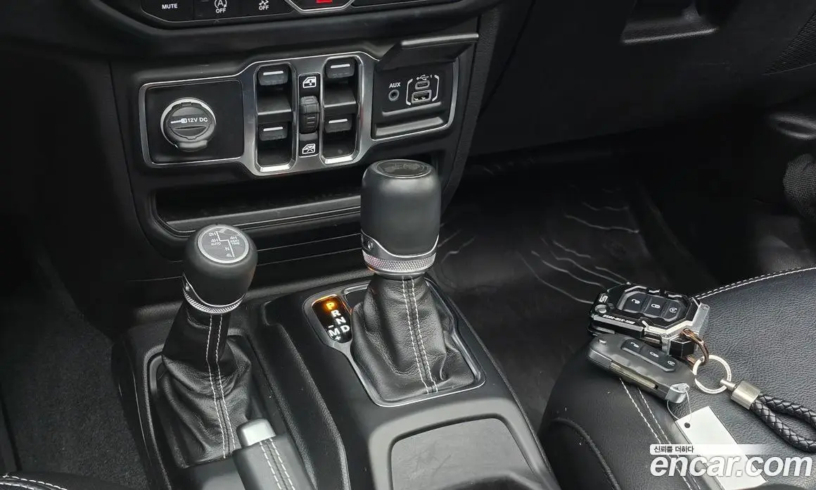 Jeep Wrangler 2023 2.0 автомат (гидро), фото 11