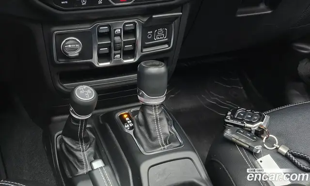 Jeep Wrangler 2023 2.0 автомат (гидро), миниатюра 11