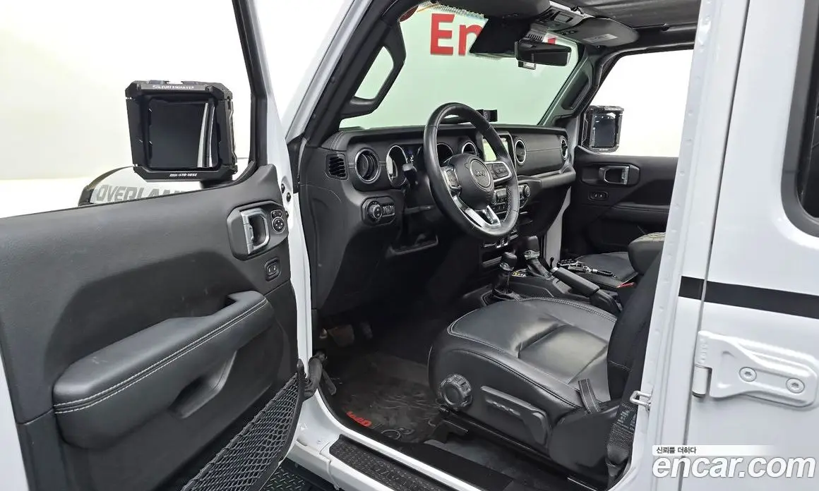 Jeep Wrangler 2023 2.0 автомат (гидро), фото 12