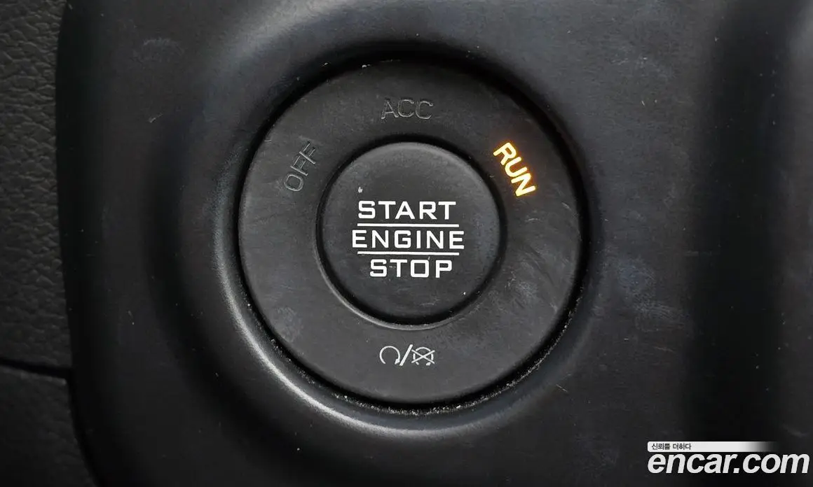 Jeep Wrangler 2023 2.0 автомат (гидро), фото 20