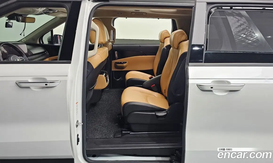 Kia Carnival 2020 2.2 автомат (гидро), фото 16