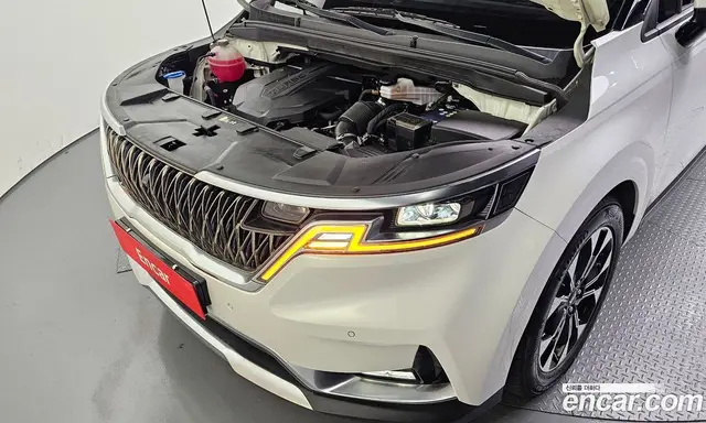 Kia Carnival 2020 2.2 автомат (гидро), миниатюра 6
