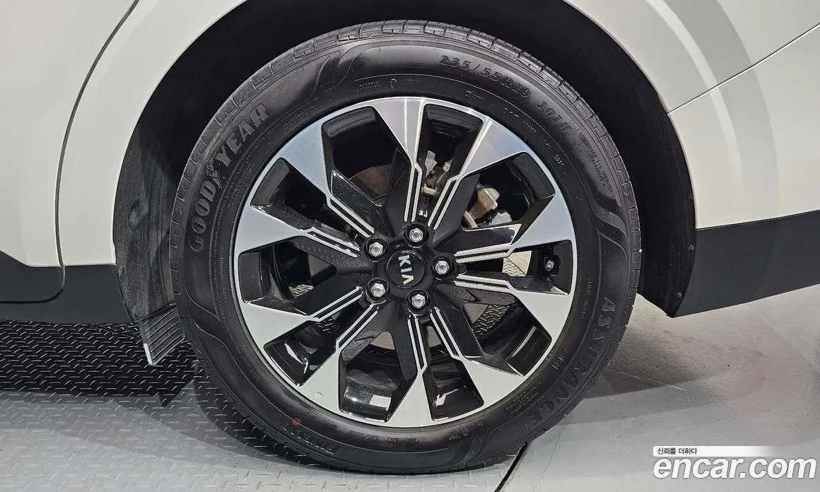 Kia Carnival 2020 2.2 автомат (гидро), фото 7