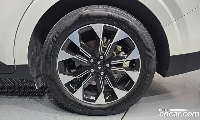 Kia Carnival 2020 2.2 автомат (гидро), миниатюра 7