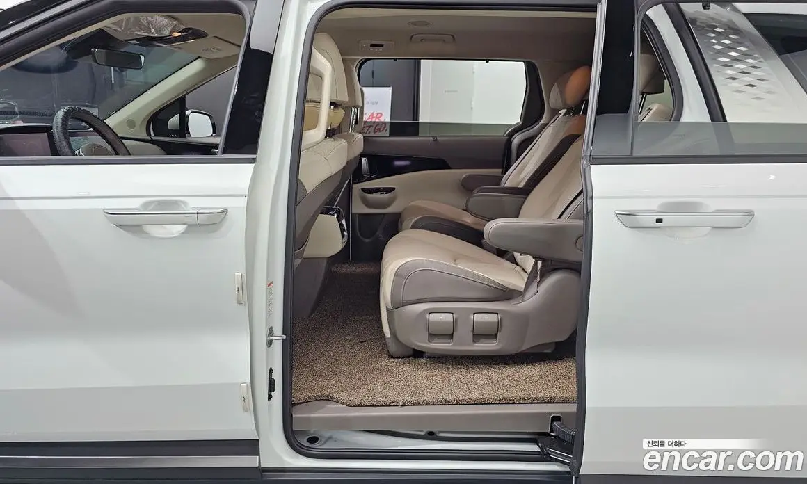 Kia Carnival 2022 3.5 автомат (гидро), фото 18
