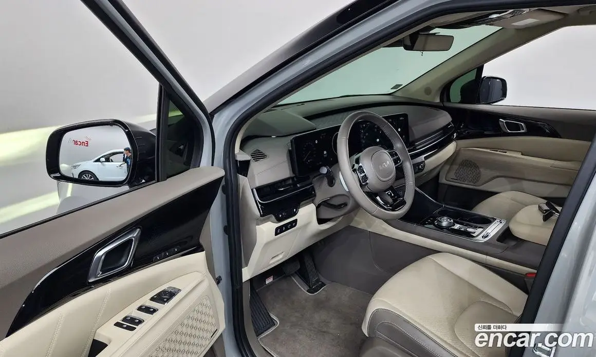 Kia Carnival 2024 1.6 автомат (гидро), фото 13
