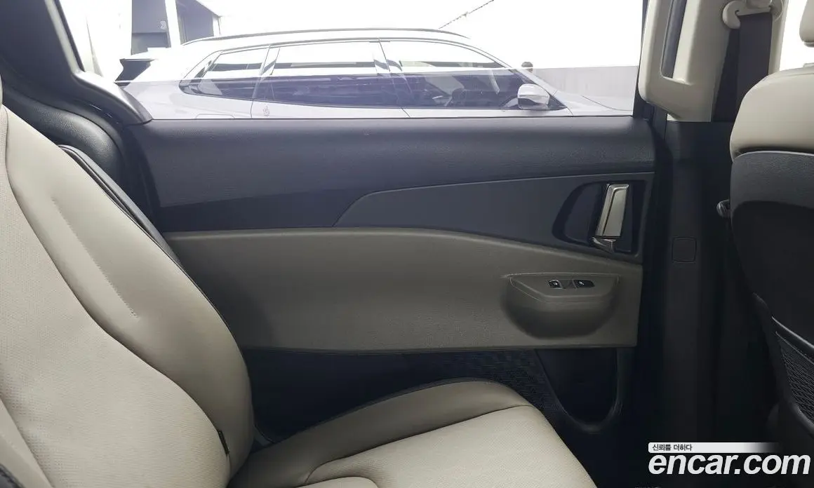 Kia Carnival 2024 1.6 автомат (гидро), фото 15 Kia Carnival 2024 1.6 автомат (гидро), фото 15