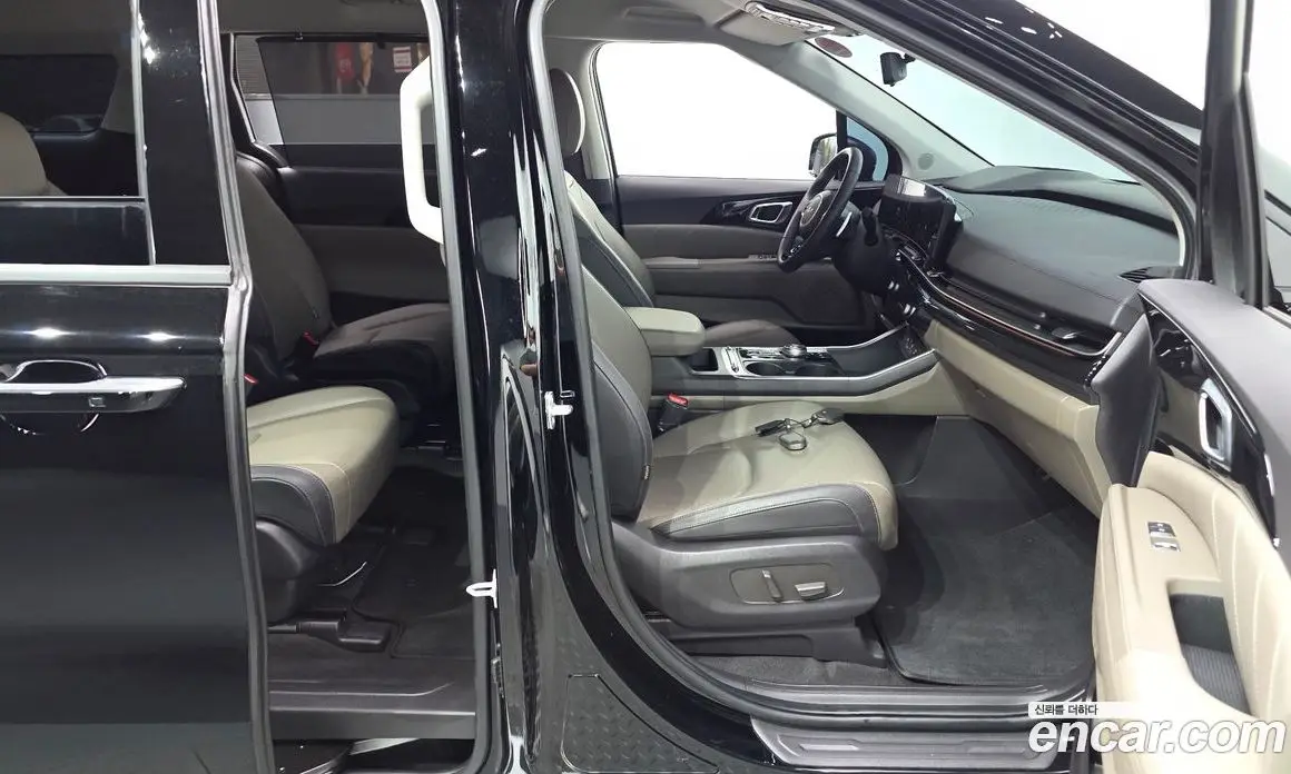 Kia Carnival 2024 2.2 автомат (гидро), фото 16