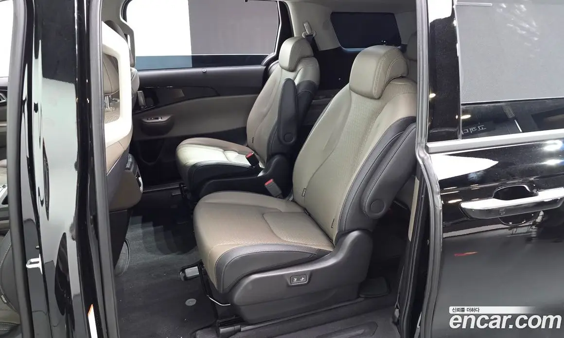 Kia Carnival 2024 2.2 автомат (гидро), фото 18