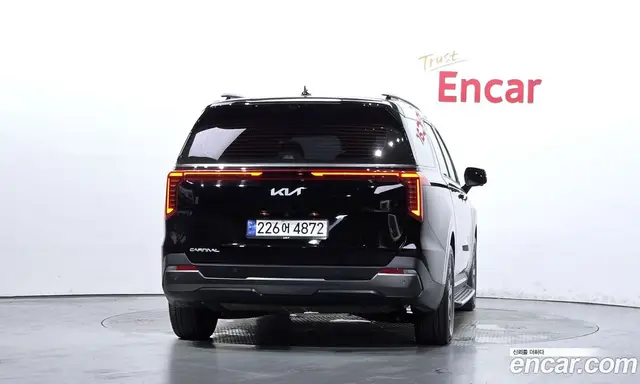 Kia Carnival 2024 2.2 автомат (гидро), миниатюра 4
