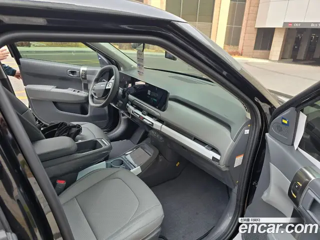 Kia EV3 2025 автомат (гидро), миниатюра 9 Kia EV3 2025 автомат (гидро), миниатюра 9