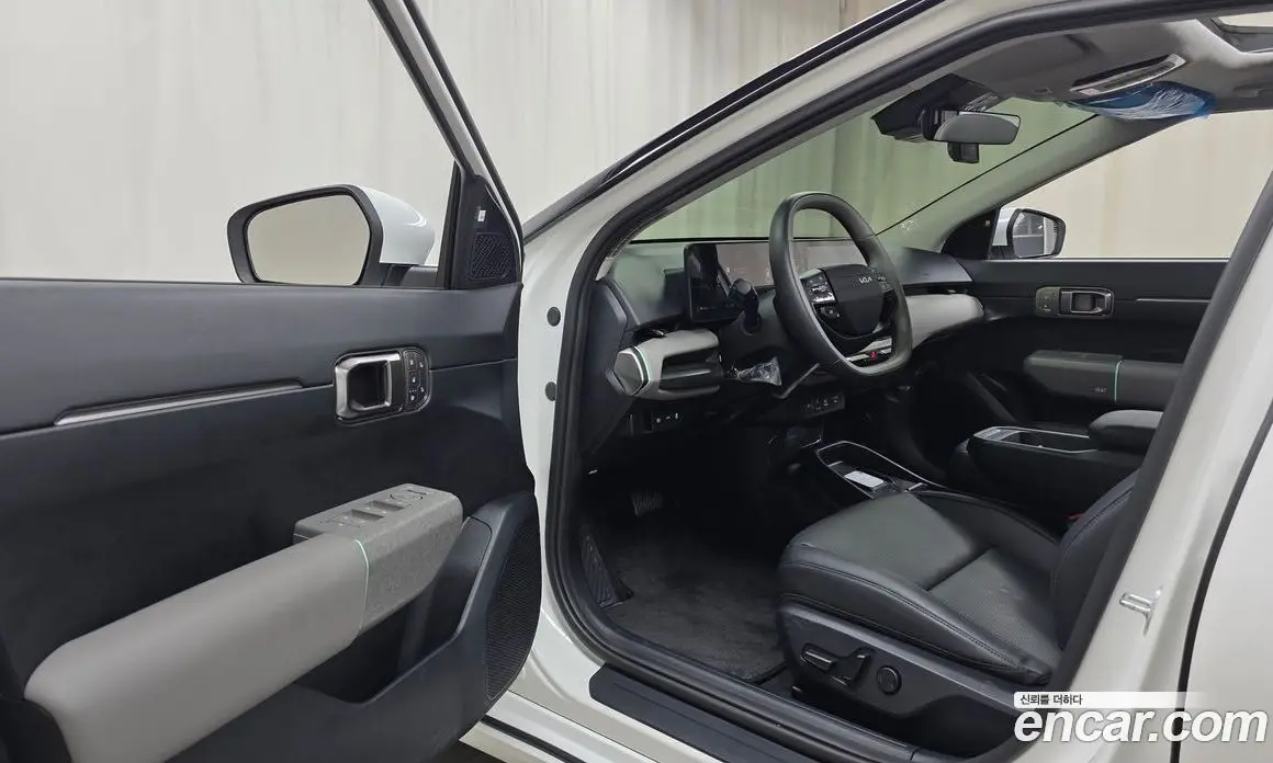 Kia EV4 2025 0.2 автомат (гидро), фото 13 Kia EV4 2025 0.2 автомат (гидро), фото 13