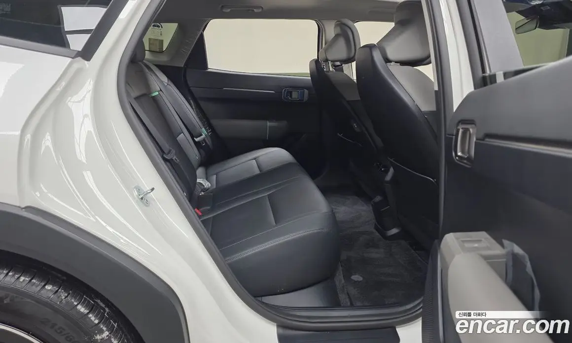 Kia EV4 2025 0.2 автомат (гидро), фото 17 Kia EV4 2025 0.2 автомат (гидро), фото 17