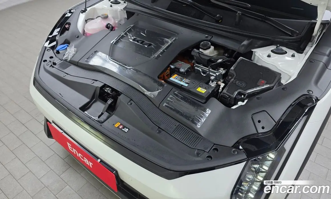 Kia EV4 2025 0.2 автомат (гидро), фото 6 Kia EV4 2025 0.2 автомат (гидро), фото 6