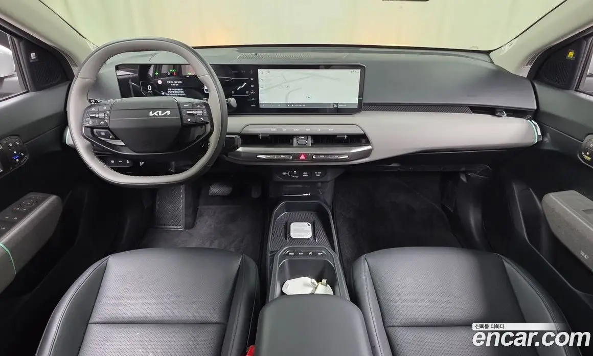 Kia EV4 2025 0.2 автомат (гидро), фото 10 Kia EV4 2025 0.2 автомат (гидро), фото 10