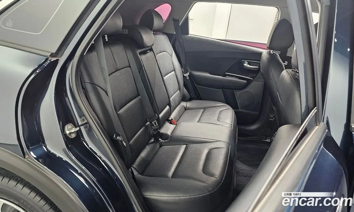 Kia Niro 2017 1.6 автомат (гидро), фото 17 Kia Niro 2017 1.6 автомат (гидро), фото 17