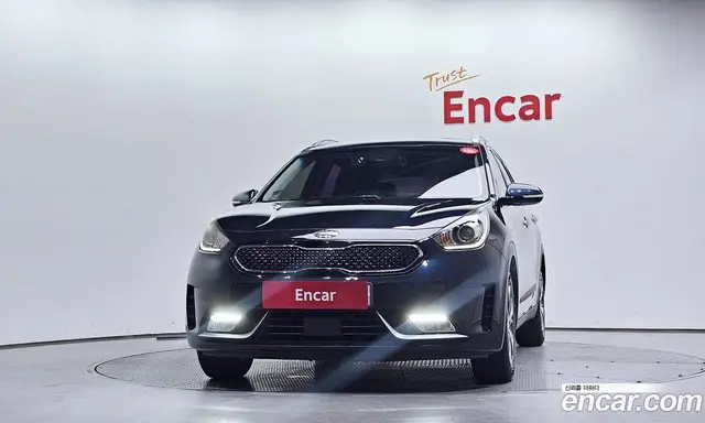 Kia Niro 2017 1.6 автомат (гидро), миниатюра 3 Kia Niro 2017 1.6 автомат (гидро), миниатюра 3