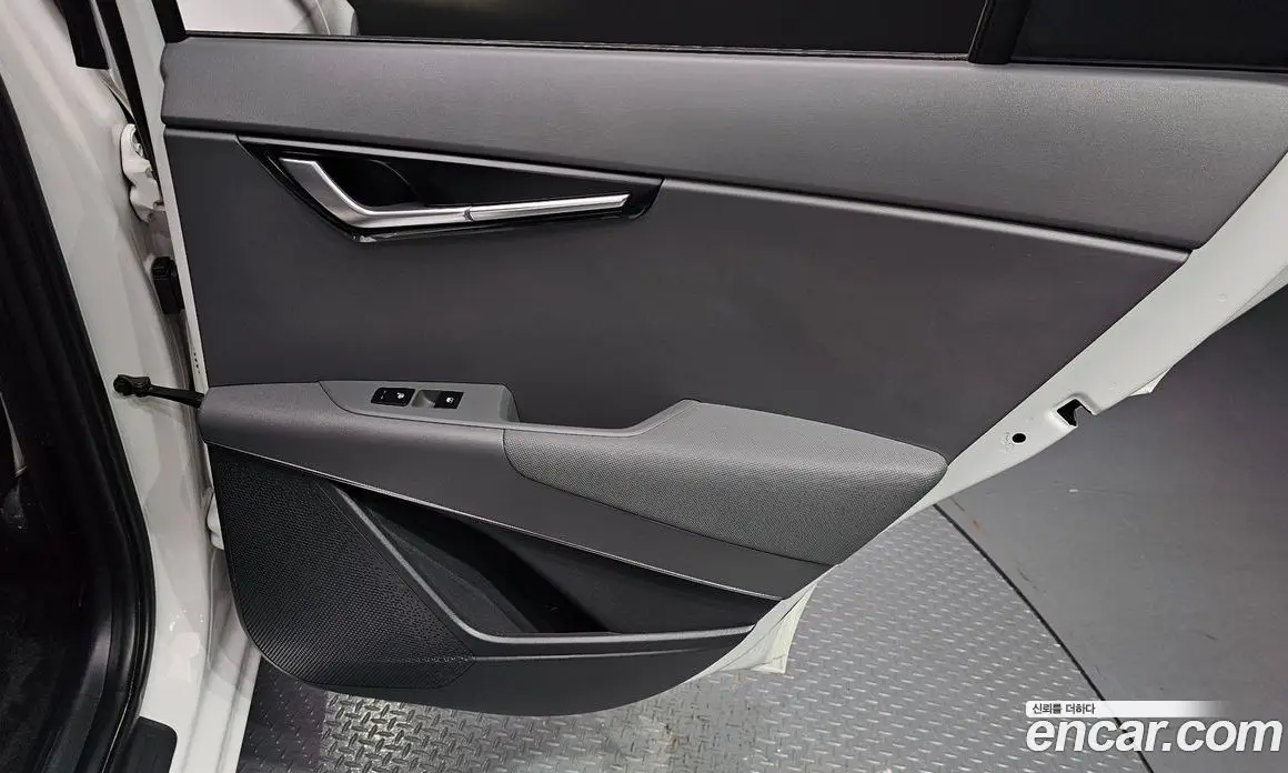 Kia Niro 2022 1.6 автомат (гидро), фото 15