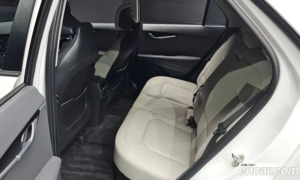 Kia Niro 2022 1.6 автомат (гидро), фото 18