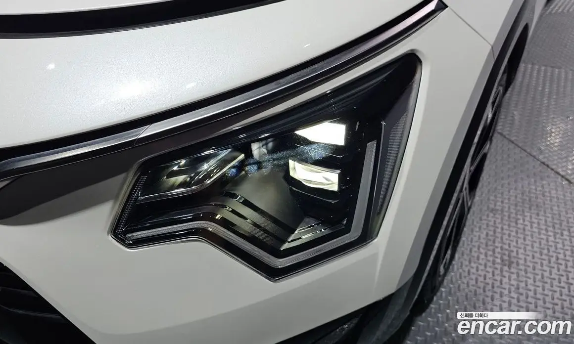 Kia Niro 2022 1.6 автомат (гидро), фото 8