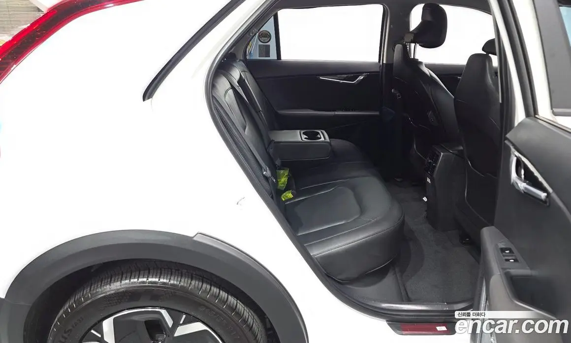 Kia Niro 2023 0.2 автомат (гидро), фото 17