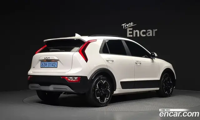 Kia Niro 2023 0.2 автомат (гидро), миниатюра 2 Kia Niro 2023 0.2 автомат (гидро), миниатюра 2