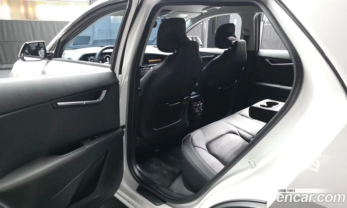 Kia Niro 2023 0.2 автомат (гидро), фото 16 Kia Niro 2023 0.2 автомат (гидро), фото 16