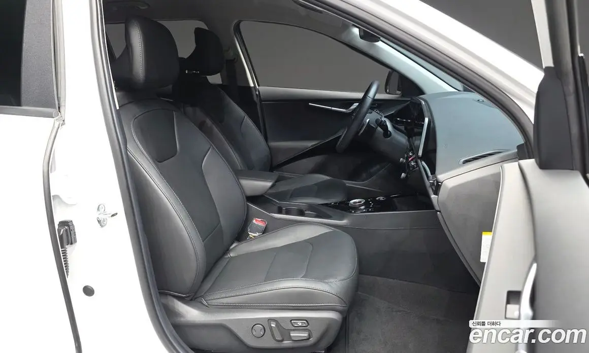 Kia Niro 2023 0.2 автомат (гидро), фото 17 Kia Niro 2023 0.2 автомат (гидро), фото 17