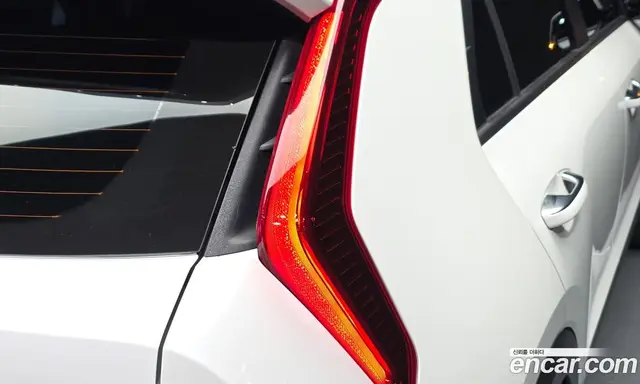 Kia Niro 2023 0.2 автомат (гидро), миниатюра 9 Kia Niro 2023 0.2 автомат (гидро), миниатюра 9