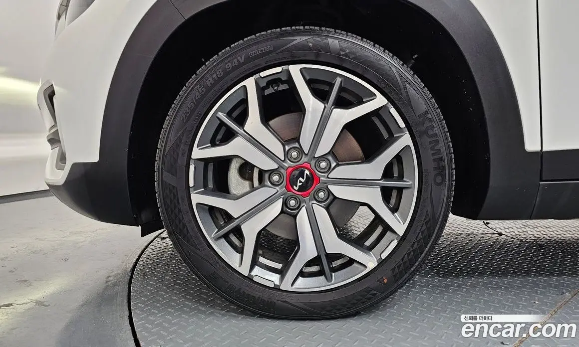 Kia Seltos 2022 1.6 автомат (гидро), фото 5 Kia Seltos 2022 1.6 автомат (гидро), фото 5