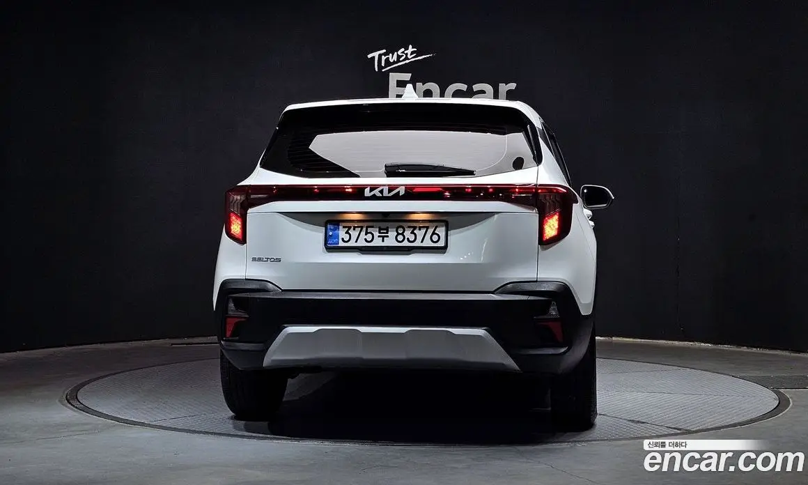 Kia Seltos 2024 1.6 автомат (гидро), фото 4 Kia Seltos 2024 1.6 автомат (гидро), фото 4