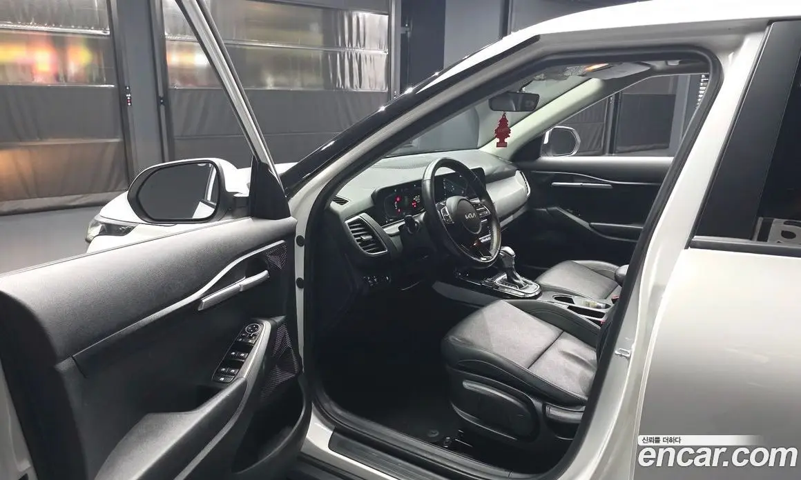 Kia Seltos 2024 1.6 автомат (гидро), фото 13 Kia Seltos 2024 1.6 автомат (гидро), фото 13