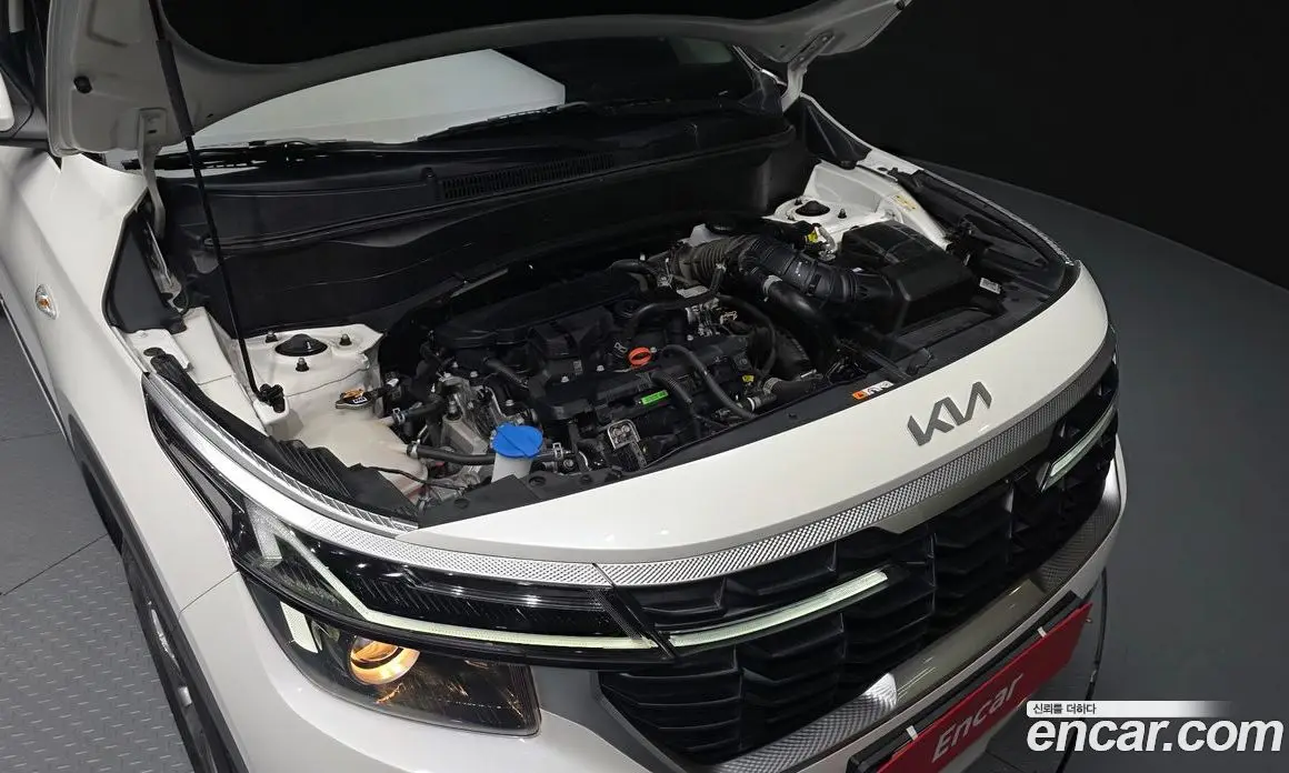 Kia Seltos 2024 1.6 автомат (гидро), фото 6 Kia Seltos 2024 1.6 автомат (гидро), фото 6