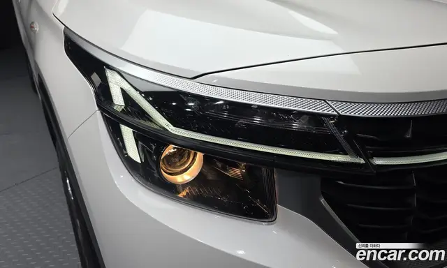 Kia Seltos 2024 1.6 автомат (гидро), миниатюра 8 Kia Seltos 2024 1.6 автомат (гидро), миниатюра 8