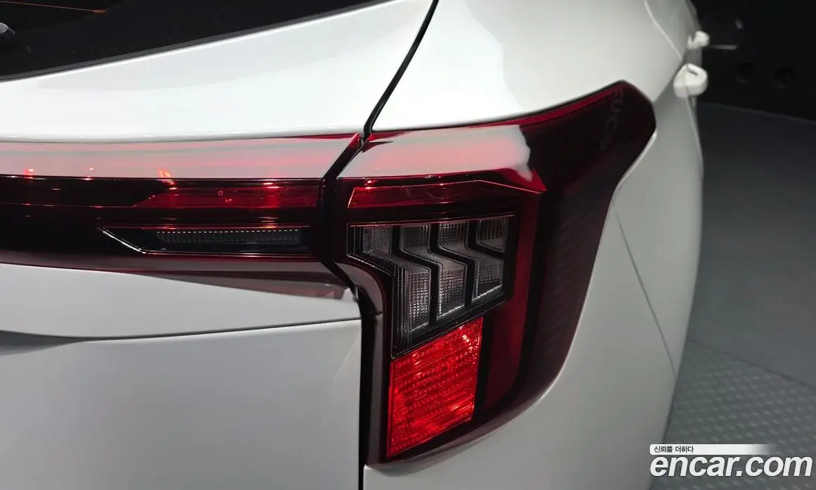 Kia Seltos 2024 1.6 автомат (гидро), фото 9 Kia Seltos 2024 1.6 автомат (гидро), фото 9