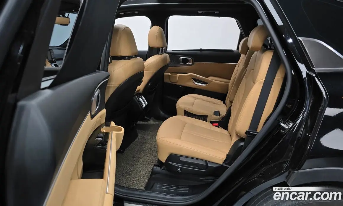 Kia Sorento 2021 2.2 автомат (гидро), фото 18 Kia Sorento 2021 2.2 автомат (гидро), фото 18