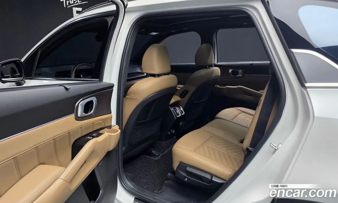 Kia Sorento 2023 2.5 автомат (гидро), фото 16 Kia Sorento 2023 2.5 автомат (гидро), фото 16