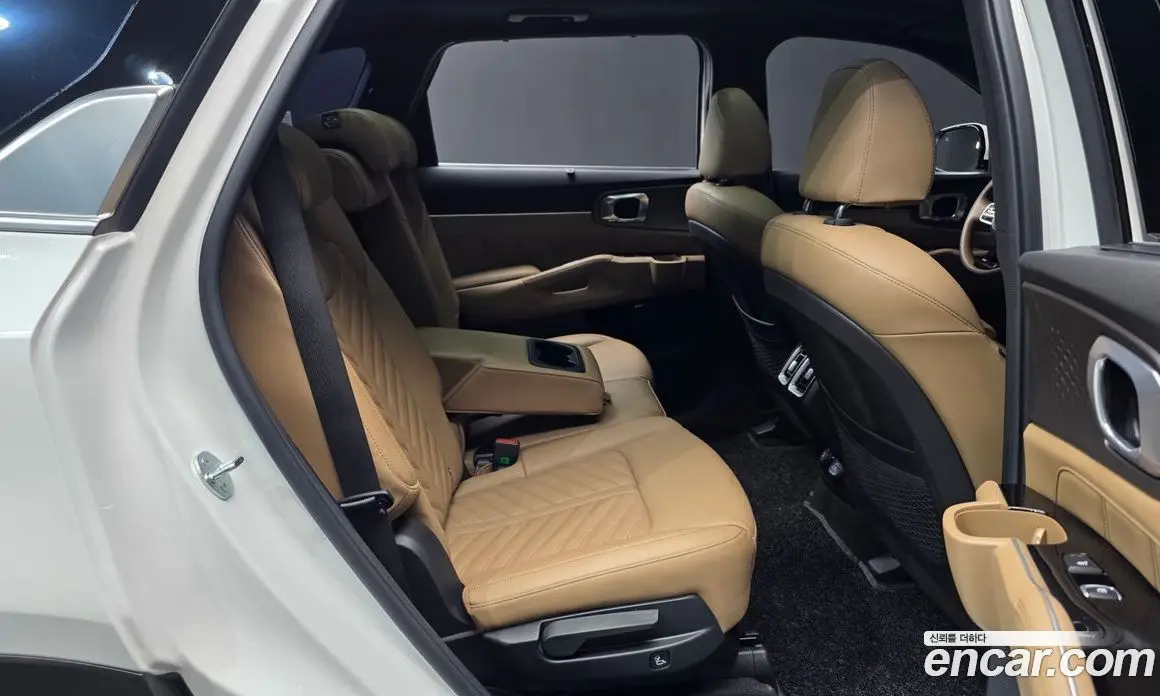 Kia Sorento 2023 2.5 автомат (гидро), фото 18 Kia Sorento 2023 2.5 автомат (гидро), фото 18