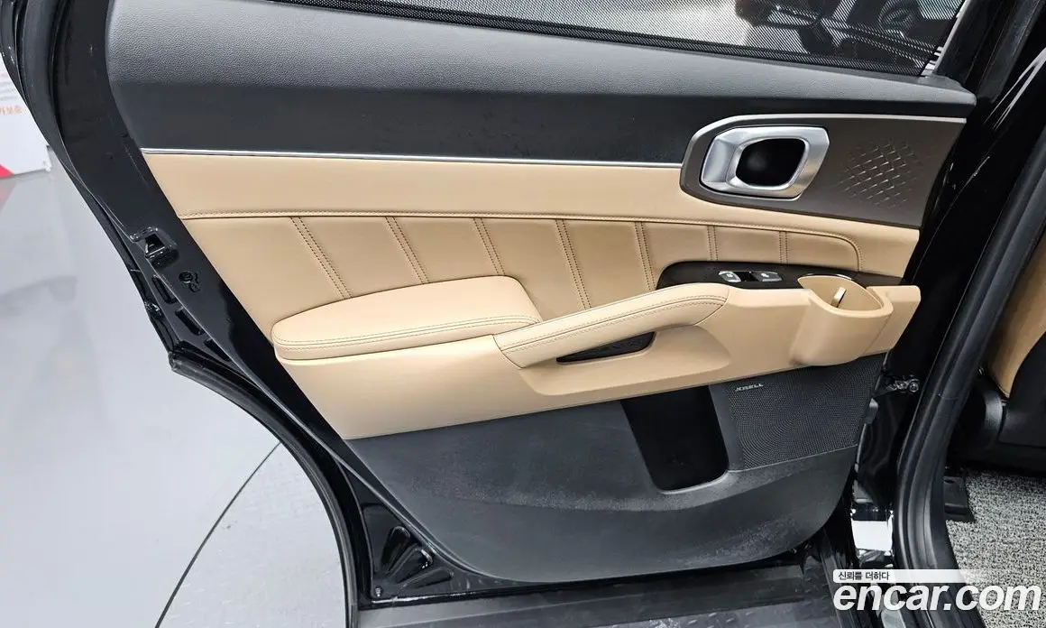 Kia Sorento 2024 2.5 автомат (гидро), фото 15 Kia Sorento 2024 2.5 автомат (гидро), фото 15