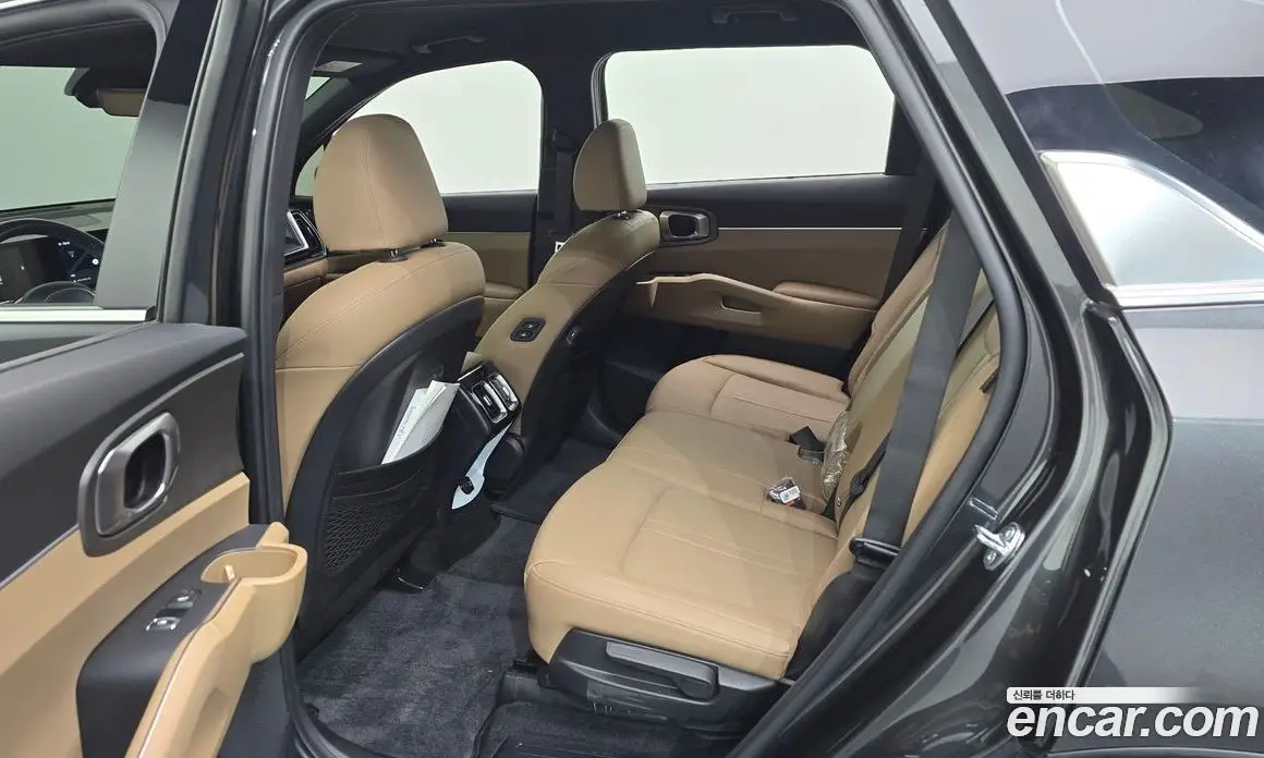 Kia Sorento 2025 1.6 автомат (гидро), фото 17 Kia Sorento 2025 1.6 автомат (гидро), фото 17