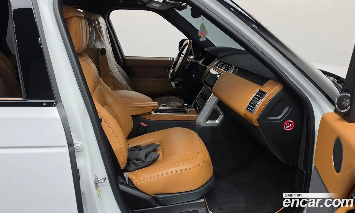 Land Rover Range Rover 2020 4.4 автомат (гидро), фото 15