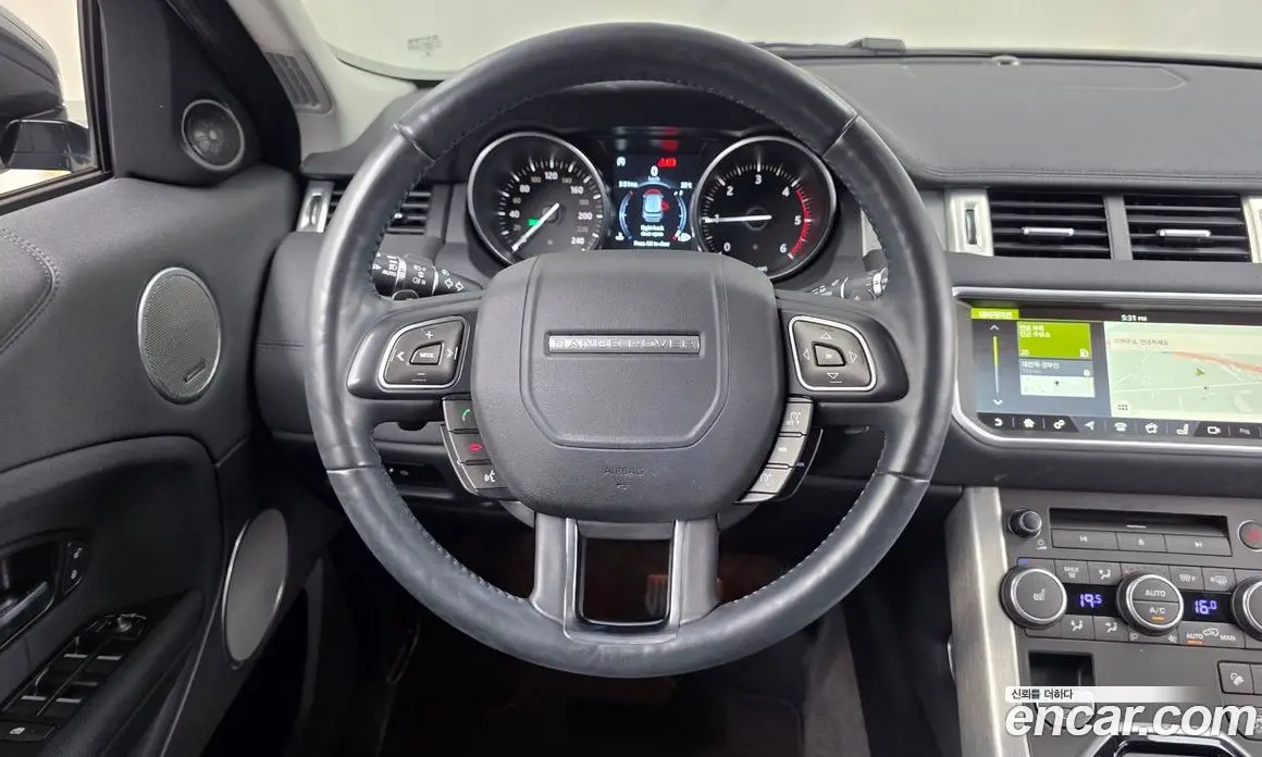Land Rover Range Rover Evoque 2018 2.0 автомат (гидро), фото 19 Land Rover Range Rover Evoque 2018 2.0 автомат (гидро), фото 19