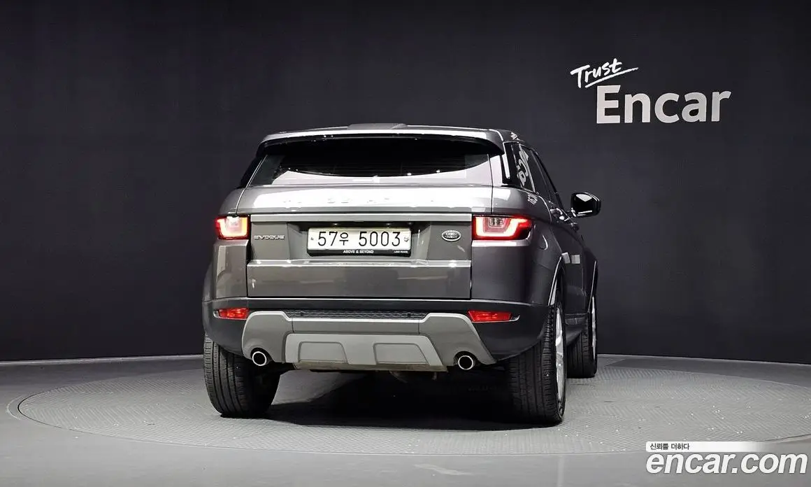 Land Rover Range Rover Evoque 2018 2.0 автомат (гидро), фото 4 Land Rover Range Rover Evoque 2018 2.0 автомат (гидро), фото 4