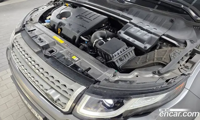 Land Rover Range Rover Evoque 2018 2.0 автомат (гидро), миниатюра 6 Land Rover Range Rover Evoque 2018 2.0 автомат (гидро), миниатюра 6
