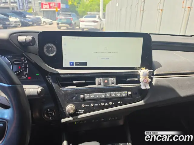 Lexus ES 2023 2.5 автомат (гидро), миниатюра 11 Lexus ES 2023 2.5 автомат (гидро), миниатюра 11