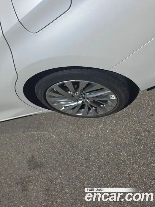 Lexus ES 2023 2.5 автомат (гидро), фото 3 Lexus ES 2023 2.5 автомат (гидро), фото 3
