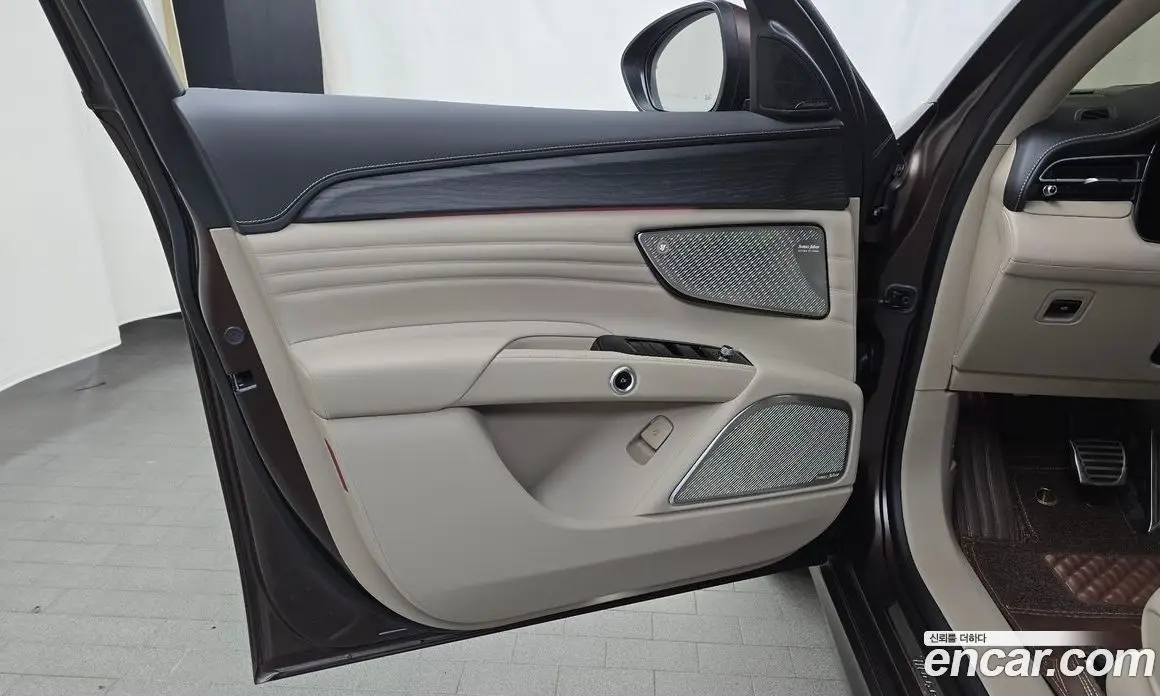 Maserati Grecale 2023 2.0 автомат (гидро), фото 13