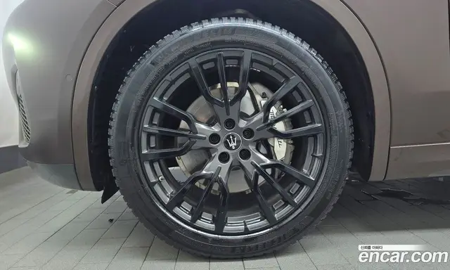 Maserati Grecale 2023 2.0 автомат (гидро), миниатюра 4